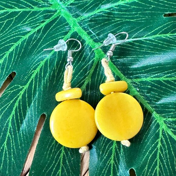 BOGO FREE YELLOW DANGLE DISC EARRINGS - Picture 1 of 4